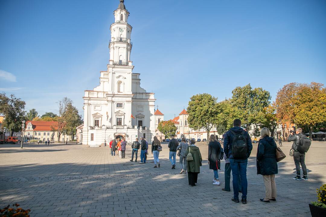 Eilės išankstinio balsavimo vietose Kaune
