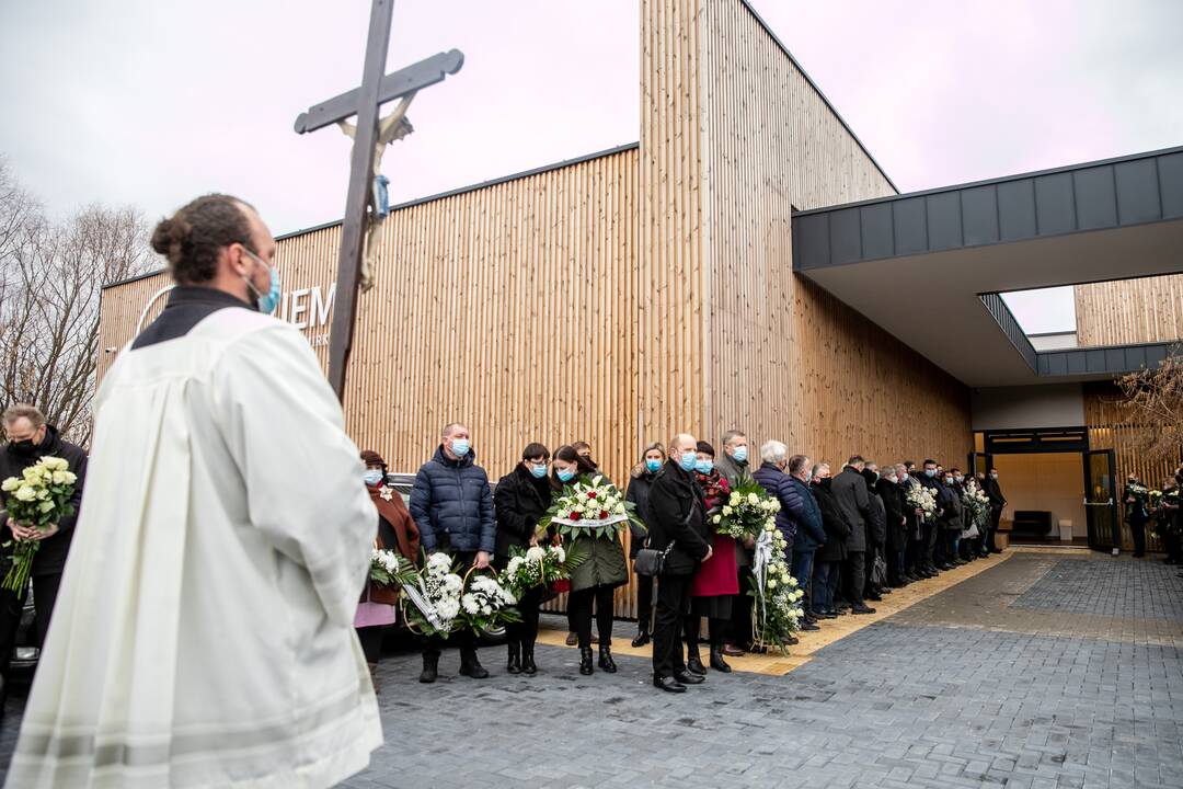 Amžinojo poilsio išlydėtas J. Mačiulis