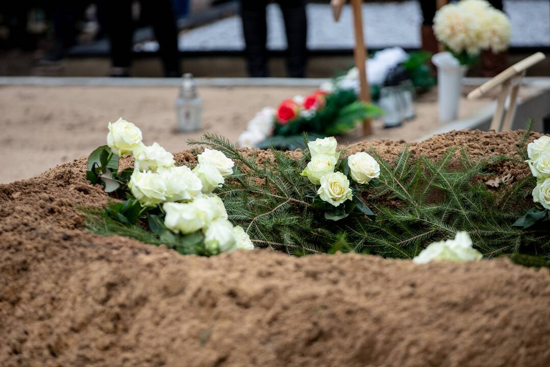 Amžinojo poilsio išlydėtas J. Mačiulis