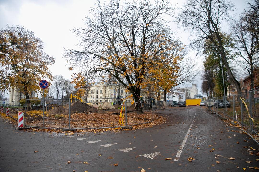K. Petrausko gatvėje tvarkomas skveras