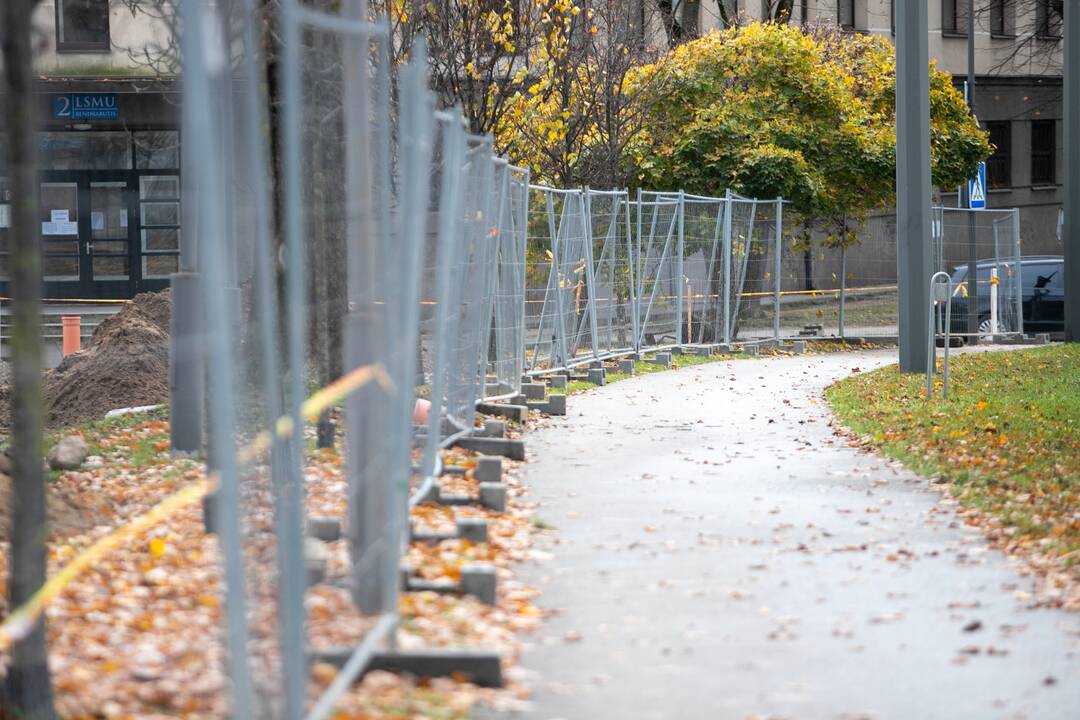 K. Petrausko gatvėje tvarkomas skveras
