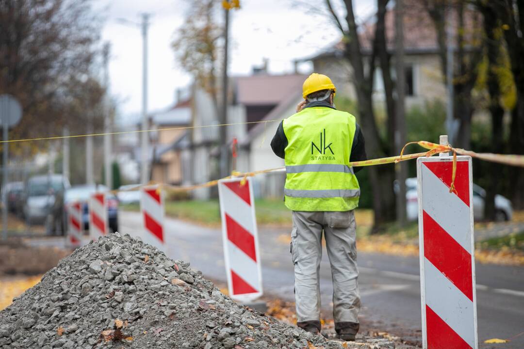 K. Petrausko gatvėje tvarkomas skveras