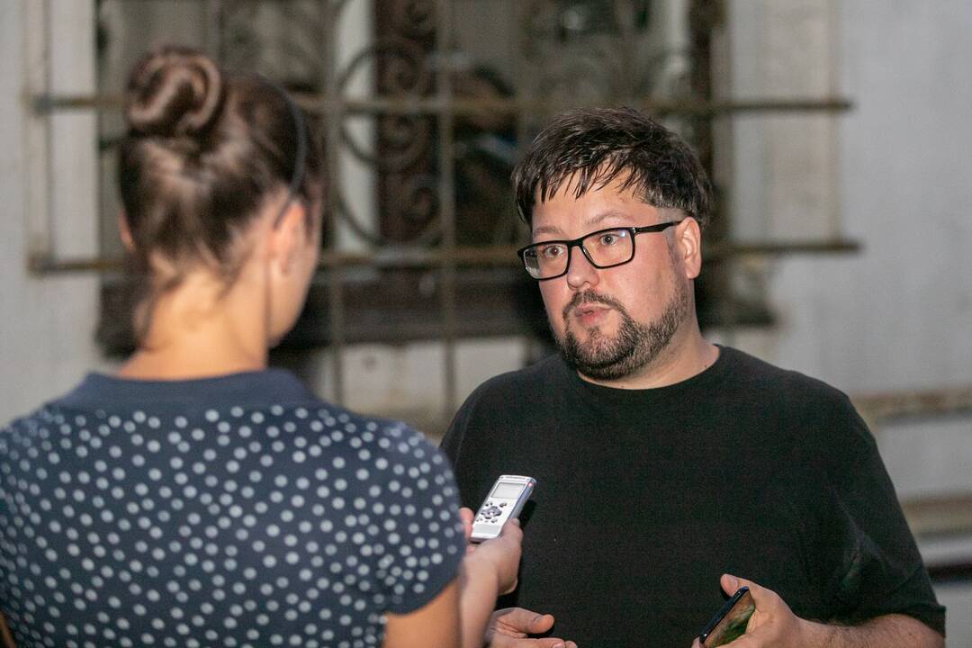 Filmo apie Baltarusiją peržiūra menininkų kiemelyje