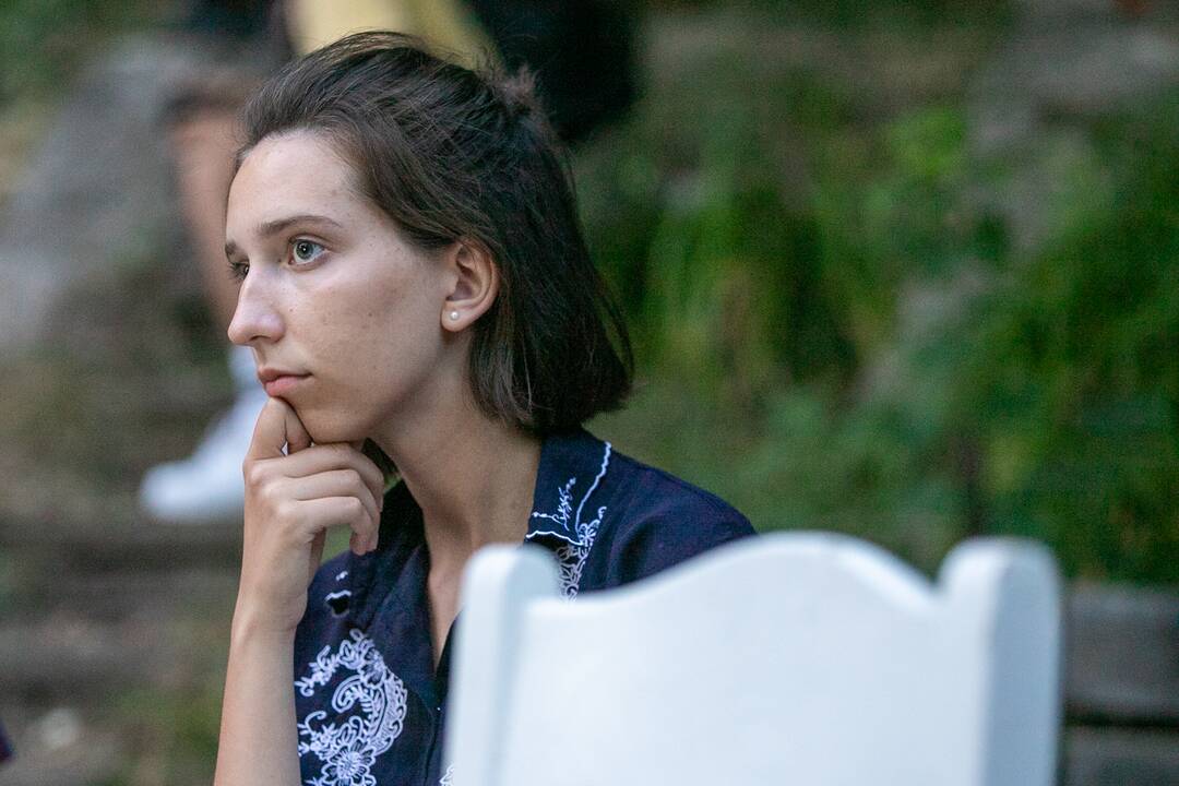 Filmo apie Baltarusiją peržiūra menininkų kiemelyje