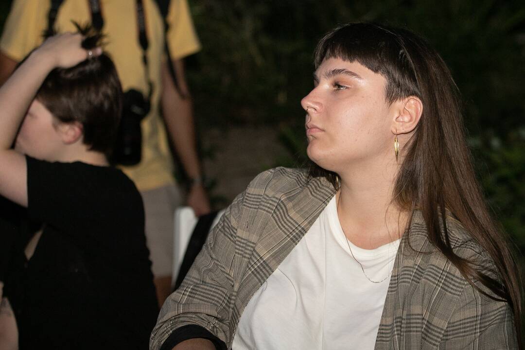 Filmo apie Baltarusiją peržiūra menininkų kiemelyje