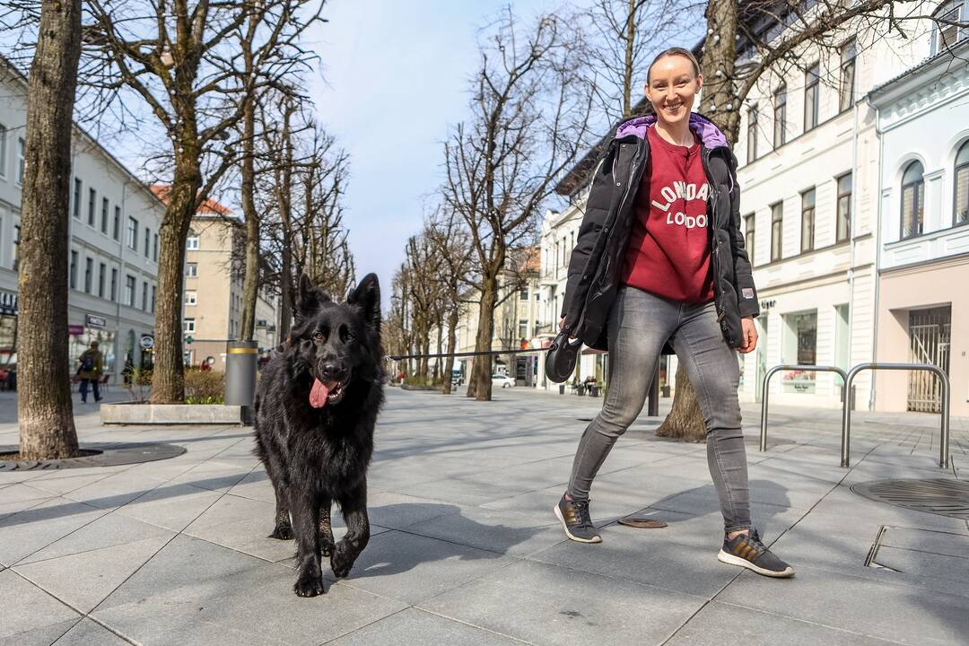 Kauniečiai džiaugiasi atėjusiu pavasariu