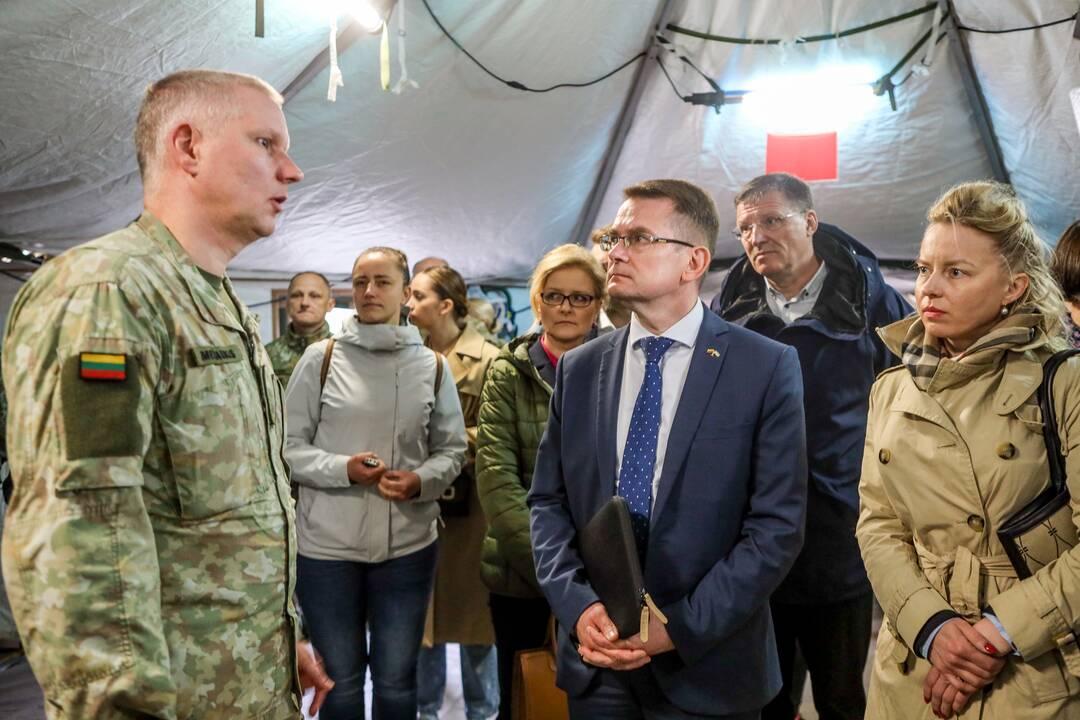 Karių pratybos Pravieniškėse ir Kauno klinikose