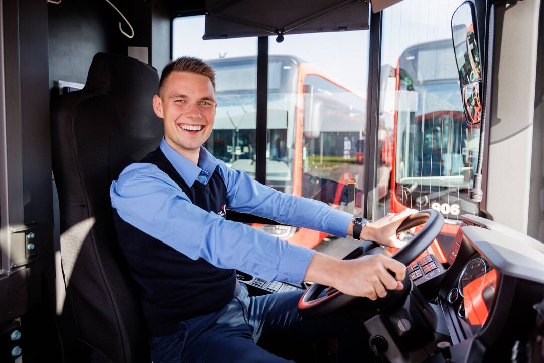 Kauno viešasis transportas per metus nuvažiavo tiek kilometrų, kad būtų galima nuskristi į  Mėnulį ir atgal net 29 kartus. 