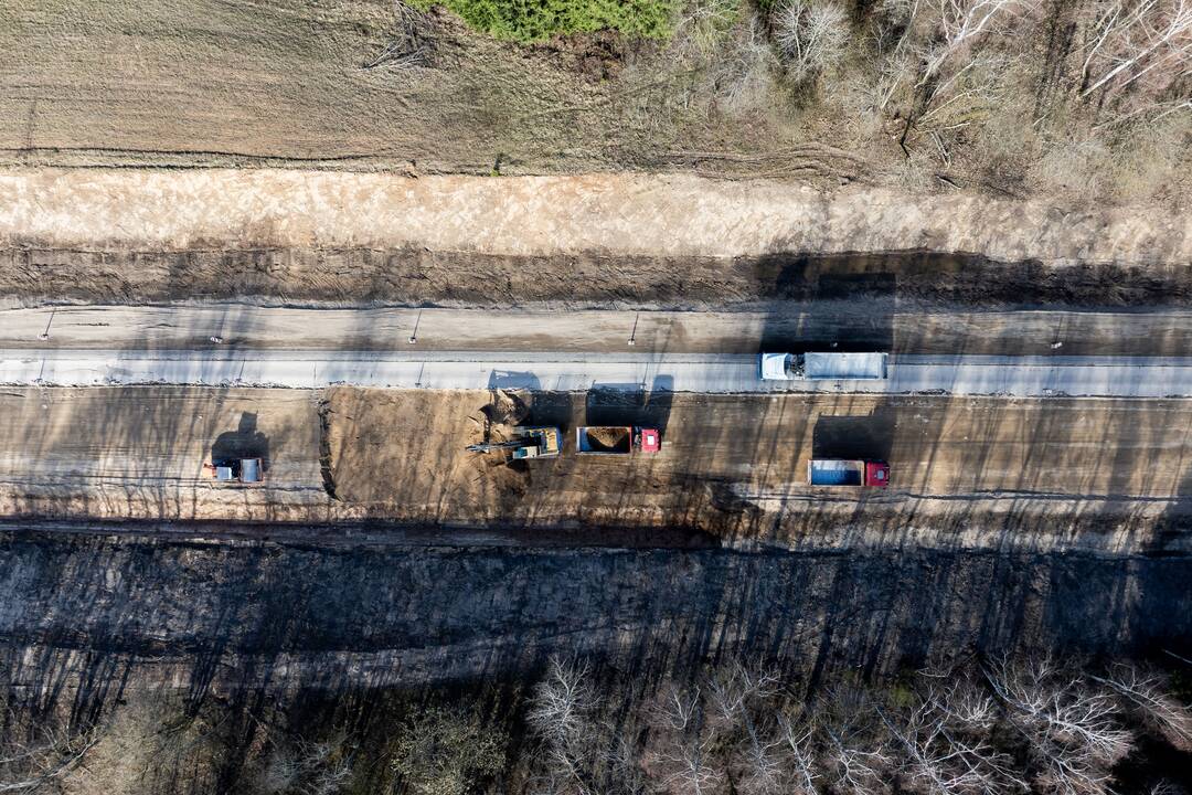 Paskutinio 43 kilometrų ilgio magistralės Vilnius–Utena ruožo rekonstrukcija: įkasta simbolinė kapsulė 
