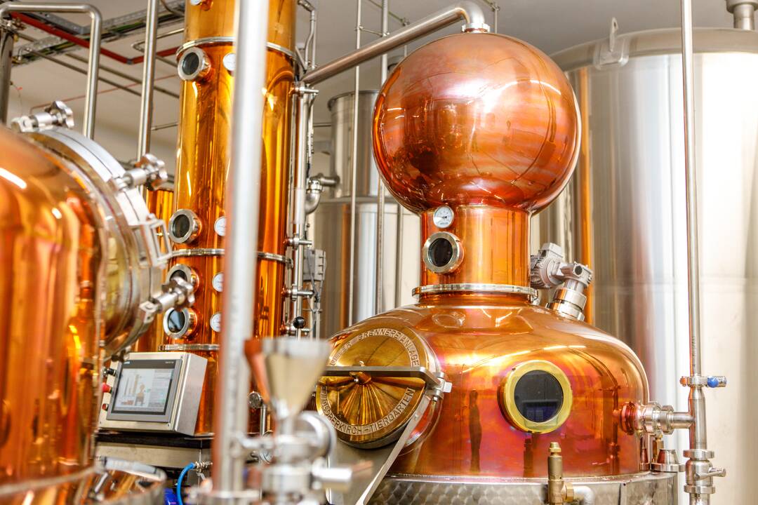 Poilsis: apsilankę distilerijoje ir Padvaisko dvare turiningai praleisite laiką ir atitrūksite nuo kasdienybės. 