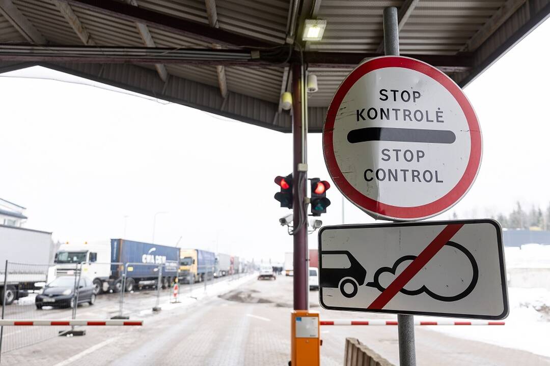 Žiniasklaida: kelios šalies įmonės gabeno į Rusiją sankcionuotas prekes