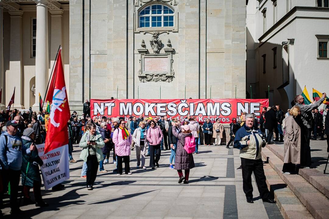 Po protesto prieš visuotinį NT apmokestinimą – nauja iniciatyva: viską lems 50 tūkstančių parašų?
