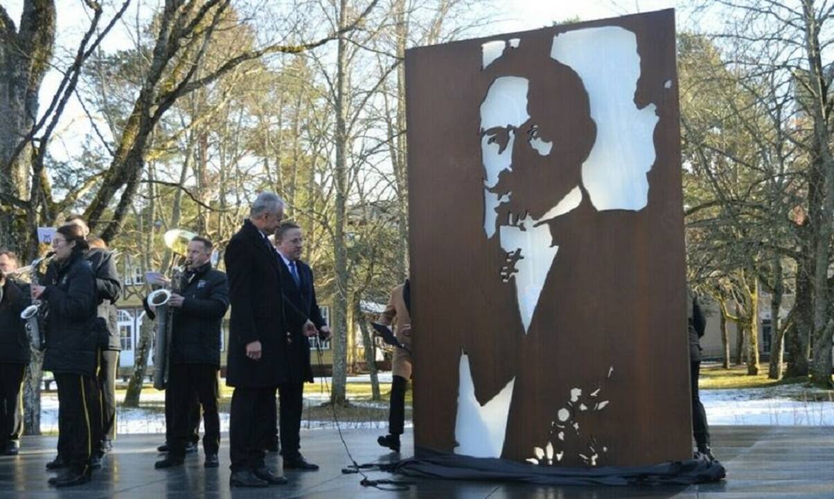 Dalis: Geležinkelių muziejaus ekspozicijų erdvėms pritaikyti ir įrengti pasitelkti veidrodžiai.