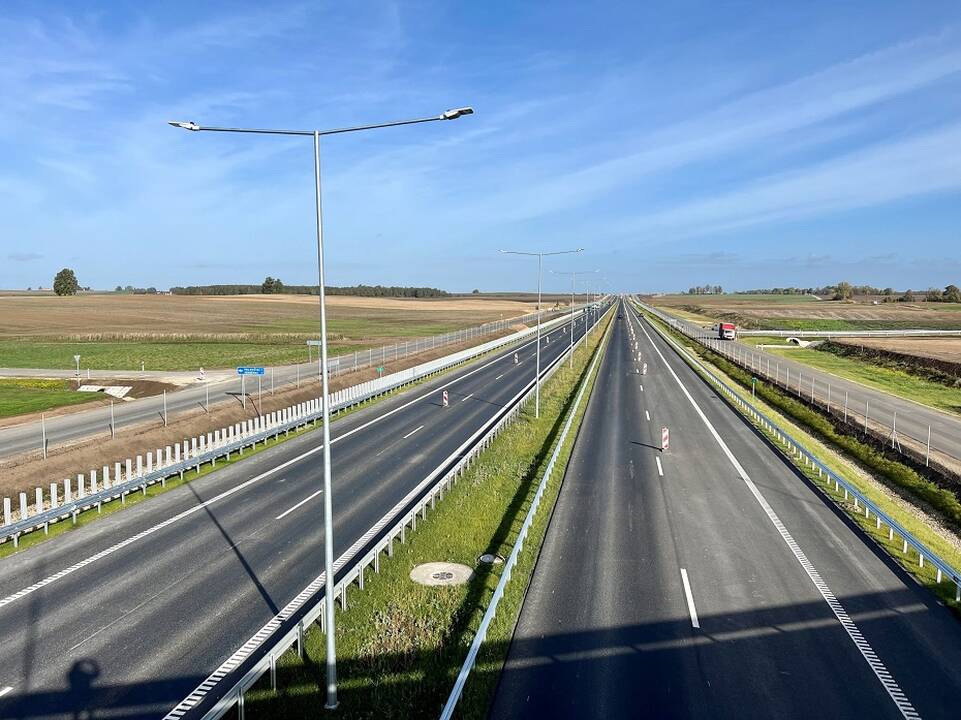 Vairuotojų laukia dar vienas išbandymas: bus tvarkomi du automagistralės ruožai