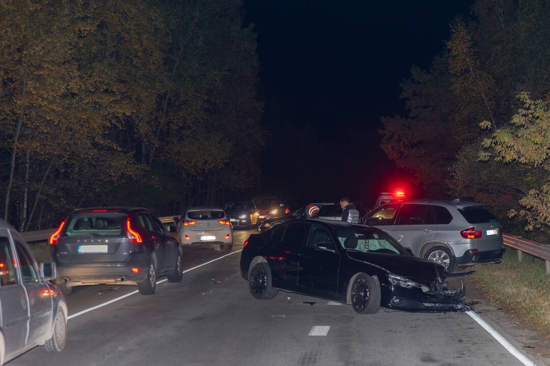 Masinė avarija Kaune: susidūrė keturi automobiliai