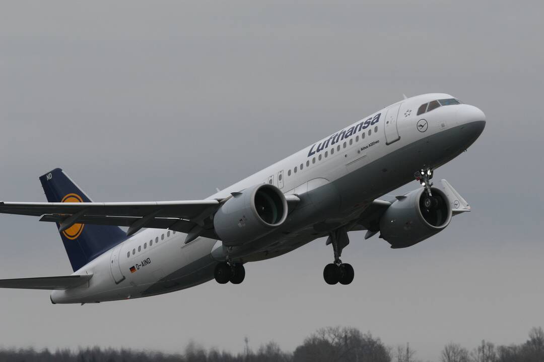 Prasideda aviacijos vasaros sezonas, jame – 80 krypčių
