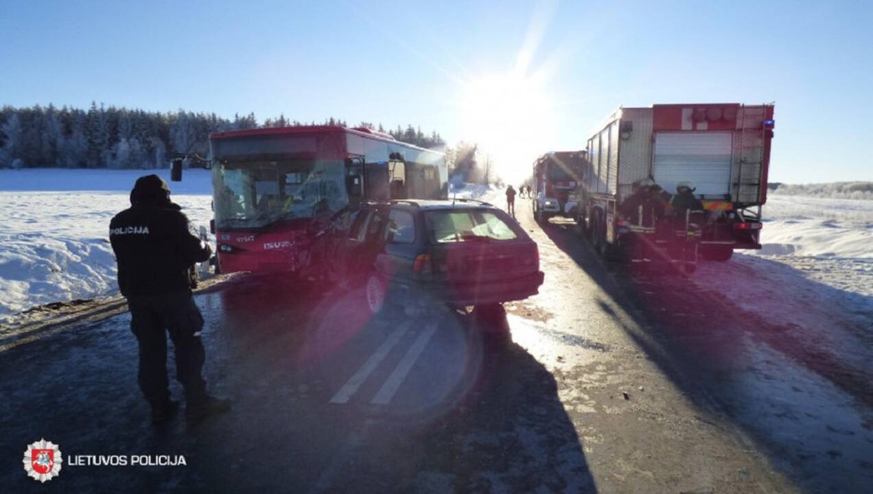 Praėjusi para keliuose: sužeisti aštuoni žmonės, pusė jų – pėstieji