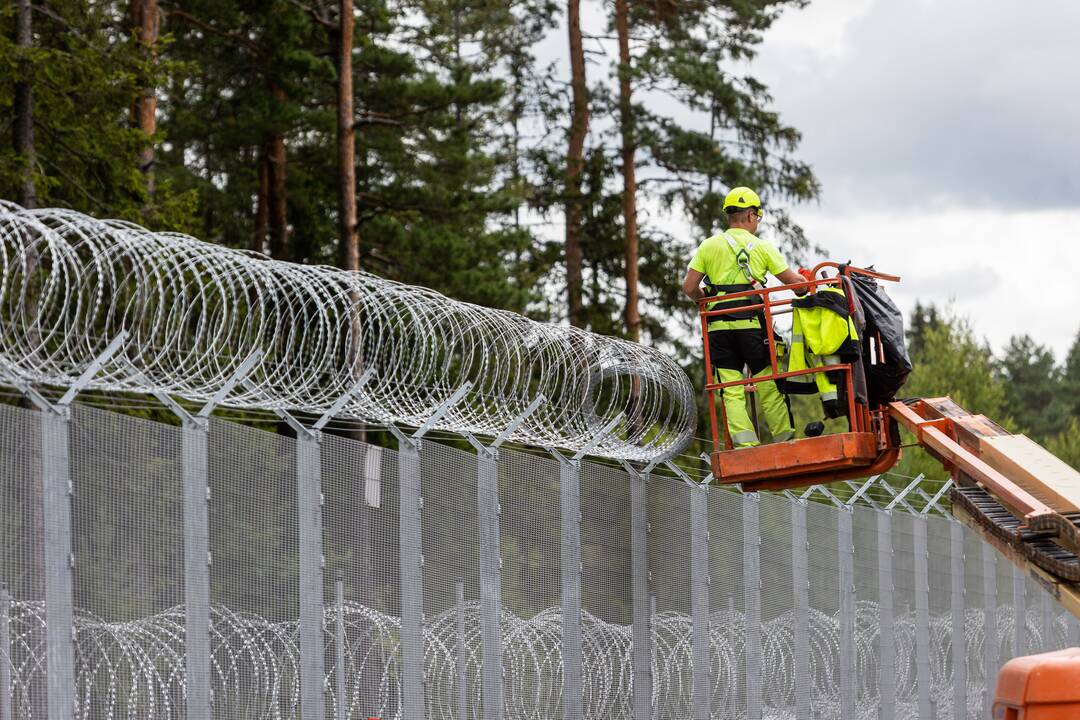 Švenčionių rajone vykdomo fizinio barjero statybos