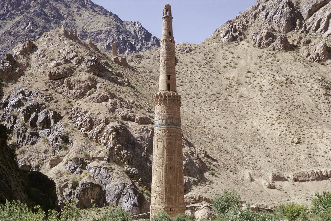 Po žemės drebėjimų senovinis Afganistano minaretas gali sugriūti