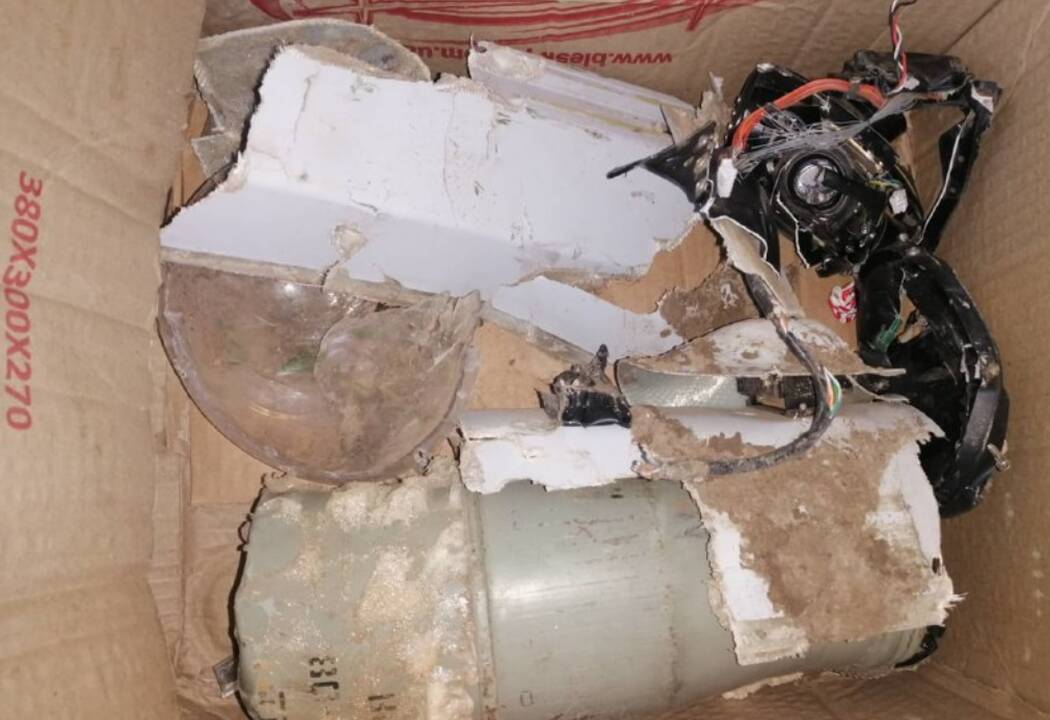A. Lukašenka jau kariauja? Ukraina skelbia apie numuštą baltarusišką droną