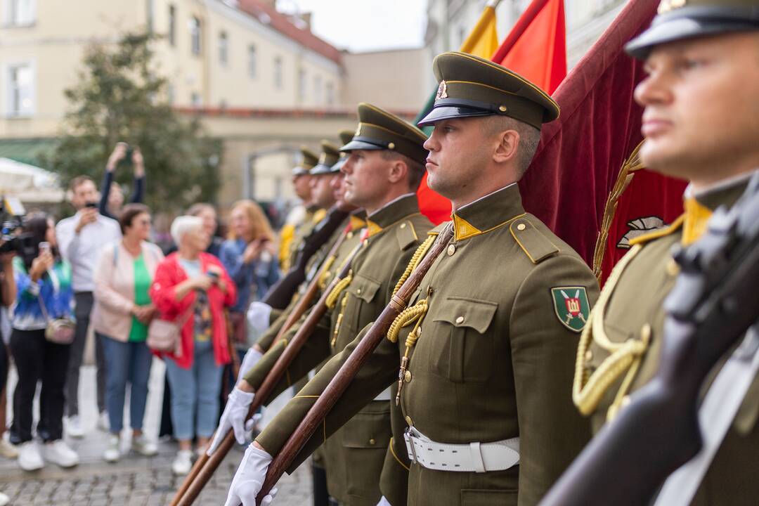 Triumfo eisena nuo Aušros vartų iki Valdovų rūmų