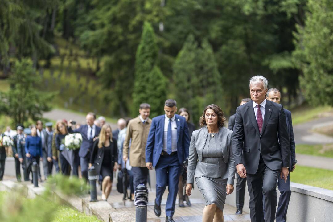 Medininkų žudynių pagerbimo ceremonija Antakalnio kapinėse