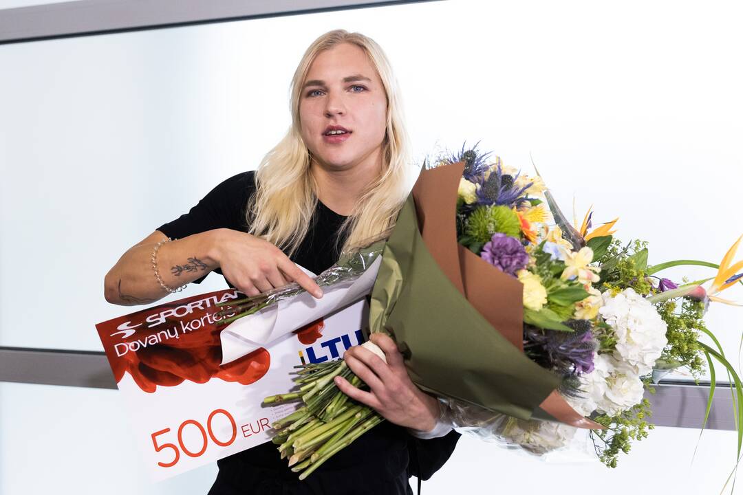 R. Meilutytės ir plaukikų komandos pasitikimas Vilniaus oro uoste