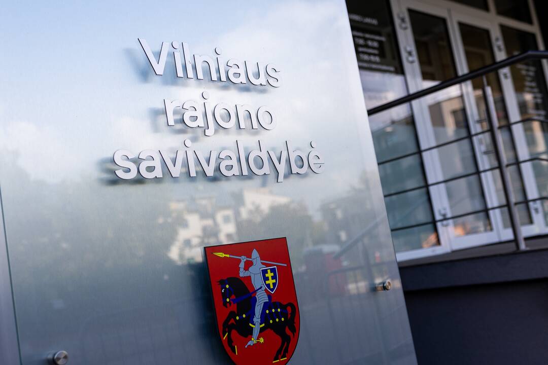  Prie Vilniaus rajono savivaldybės - piketas dėl mažinamų kompensacijų už privačius darželius.