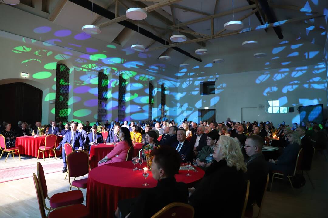 Indėlis: A. Hegelmannui (dešinėje)suteiktas aukščiausio lygio apdovanojimas. 