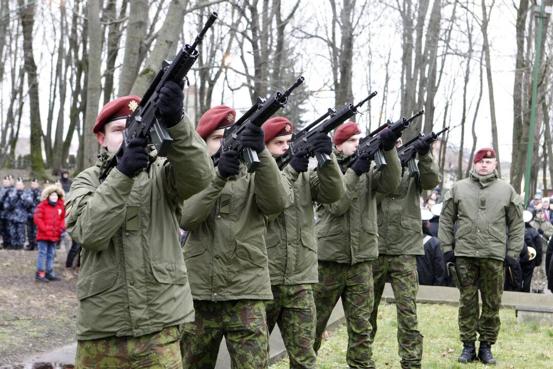 Klaipėdos sukilėlių garbei – šautuvų salvės ir kariliono varpų gausmas