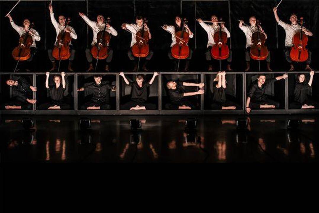 Spektaklyje „Boléro–Extended“ pasirodo Klaipėdos violončelių oktetas ir Šeiko šokio teatro trupė.