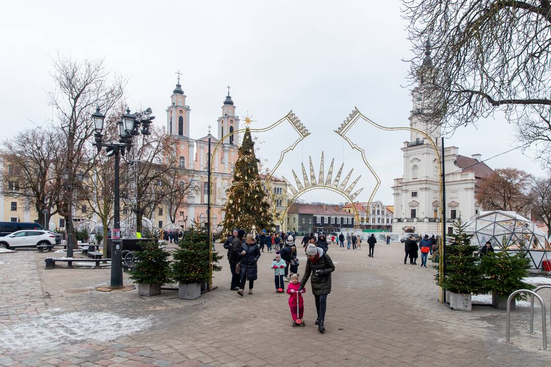 Kalėdos prie Kauno eglutės