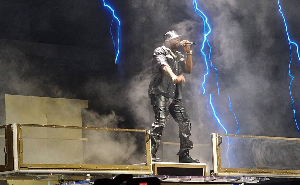 „50 Cent" užkūrė kiečiausią hiphopo vakarėlį