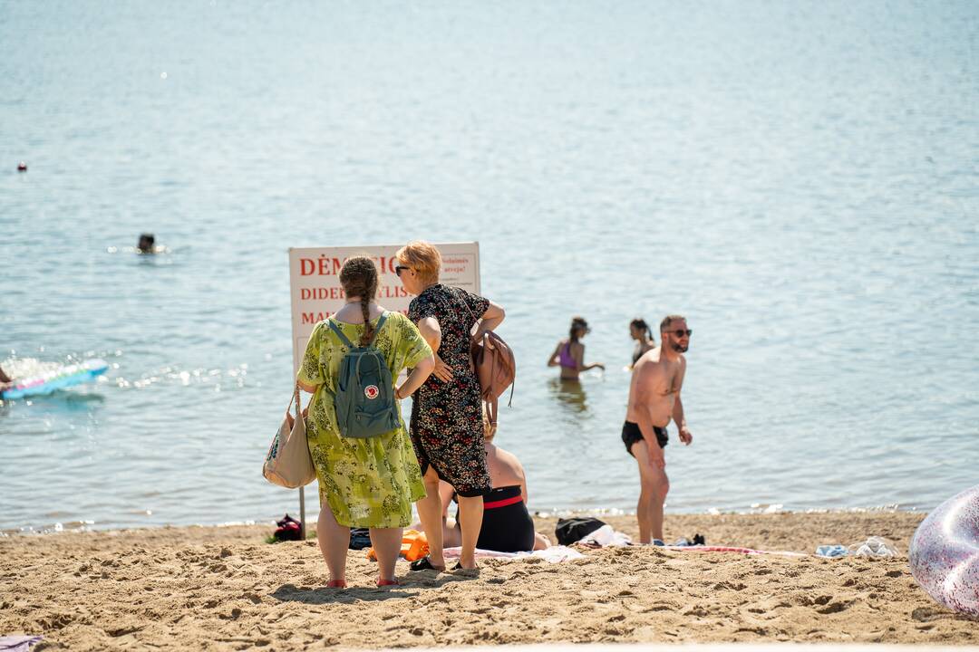Kauniečių poilsis prie vandens telkinių