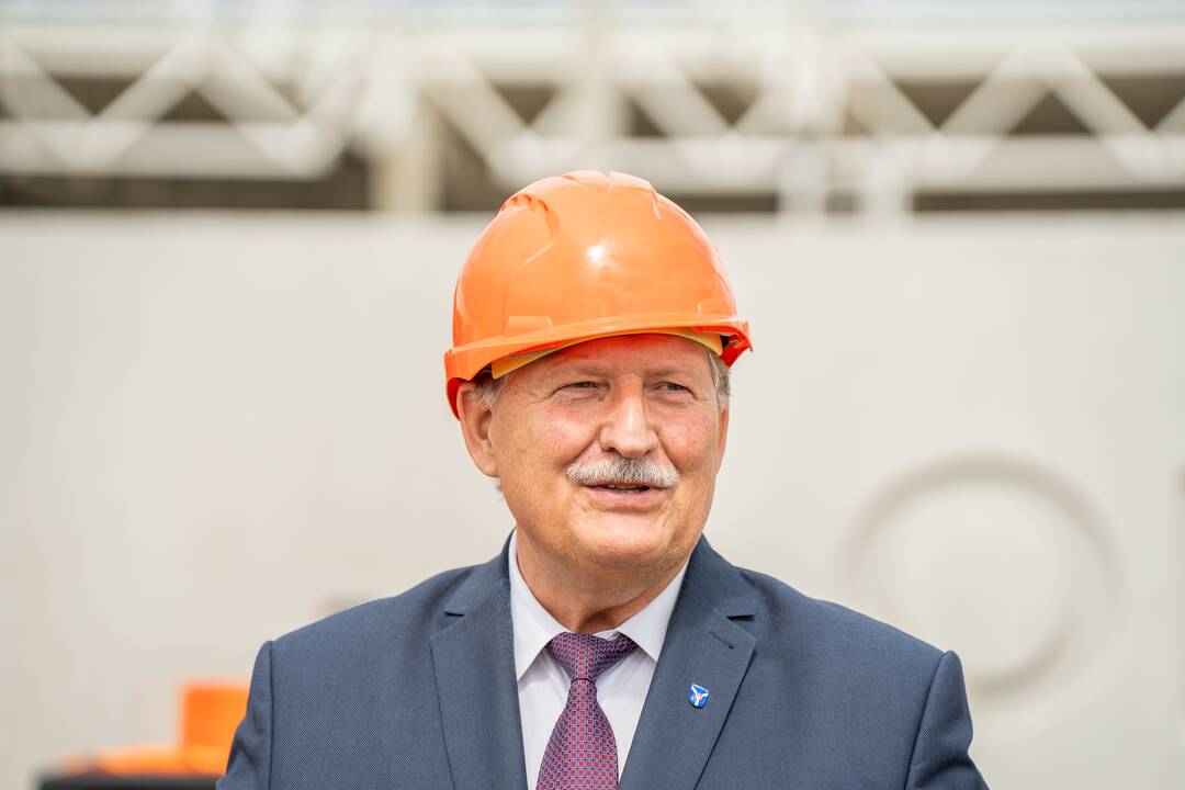 Kauno rajone kyla moderniausias Baltijos šalyse „Omniva LT“ siuntų rūšiavimo terminalas