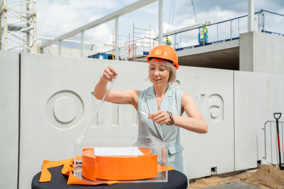 Kauno rajone kyla moderniausias Baltijos šalyse „Omniva LT“ siuntų rūšiavimo terminalas