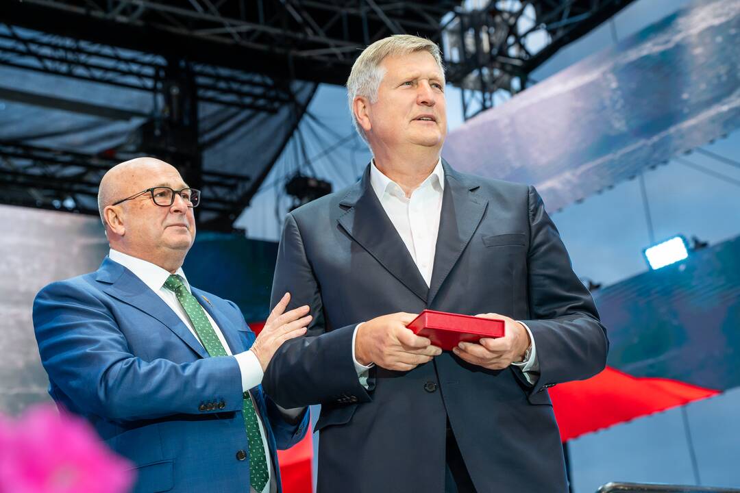Kauno miesto savivaldybės apdovanojimų įteikimas