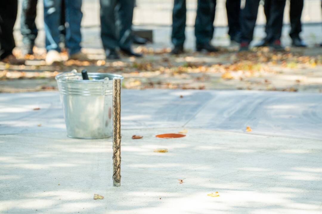 Policijos obelisko kapsulės įkasimo ceremonija