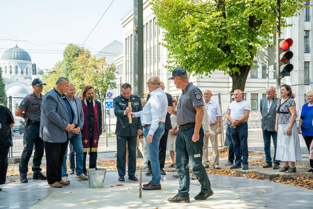 Policijos obelisko kapsulės įkasimo ceremonija