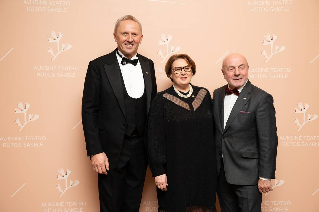 „Auksinių Teatro Rūtos šakelių įteikimo šventė“