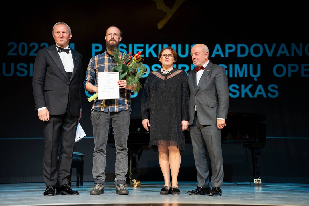 „Auksinių Teatro Rūtos šakelių įteikimo šventė“