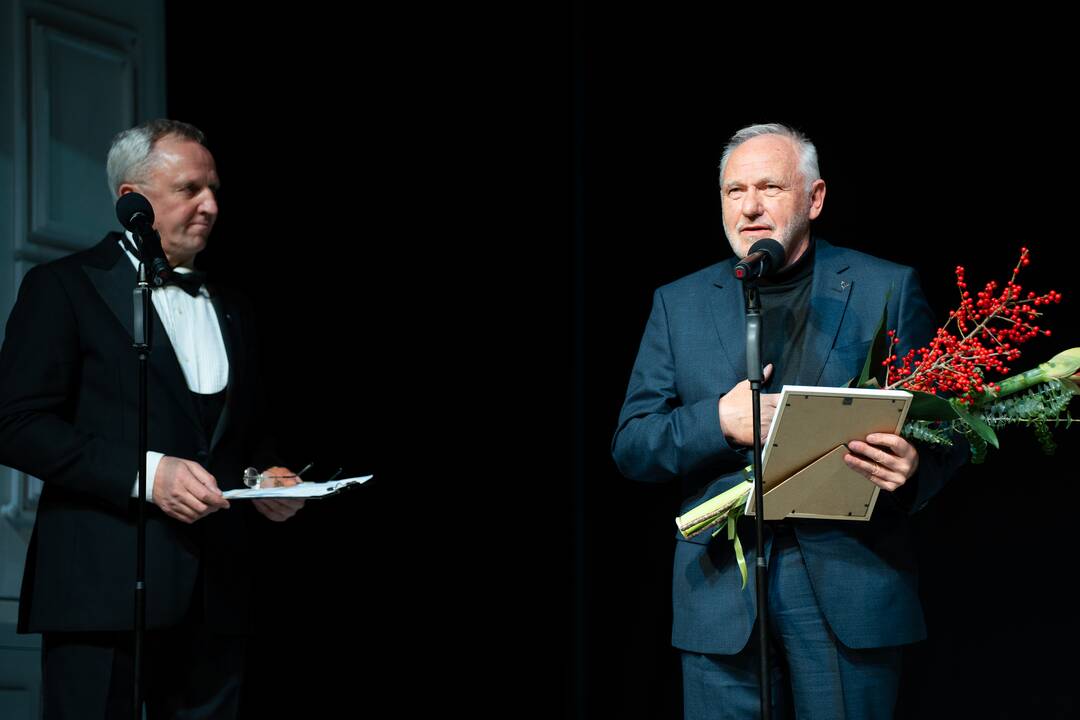 „Auksinių Teatro Rūtos šakelių įteikimo šventė“