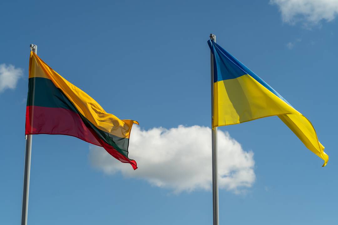 Ukrainos aukų atminties ąžuolynas 