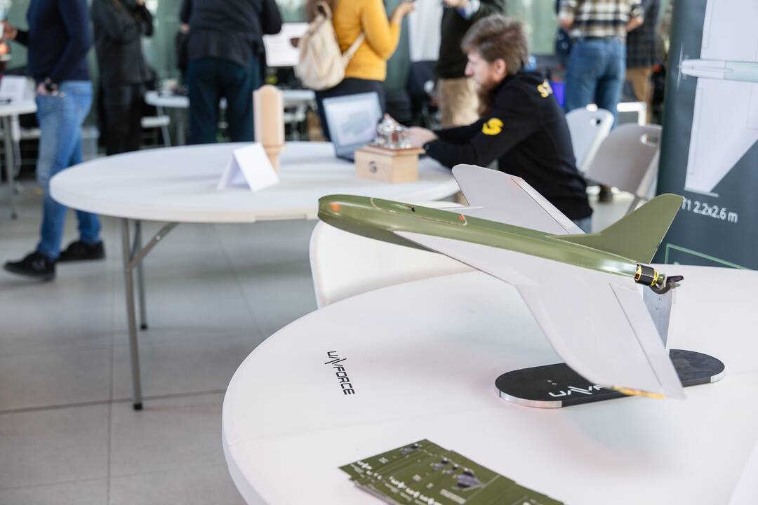 Kaune pristatyta gynybos pramonės technologijos