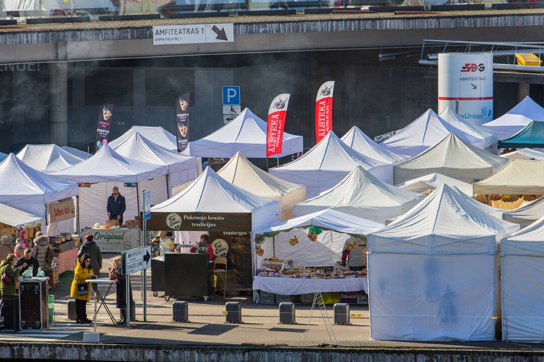 Įsisiūbuoja Kauno „Kaziuko mugė 2023“