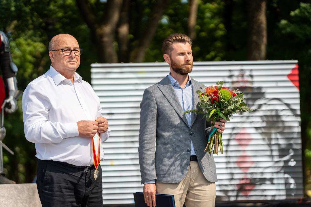 Atidengtas Aleksandro Jogailaičio paminklas