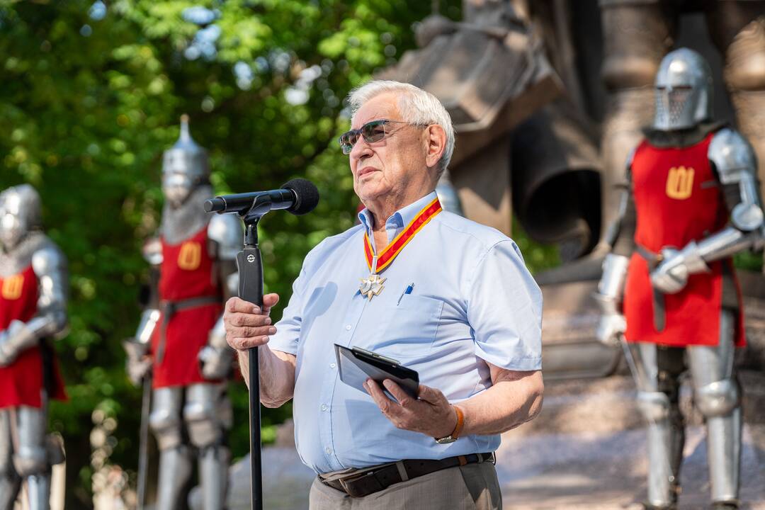 Atidengtas Aleksandro Jogailaičio paminklas