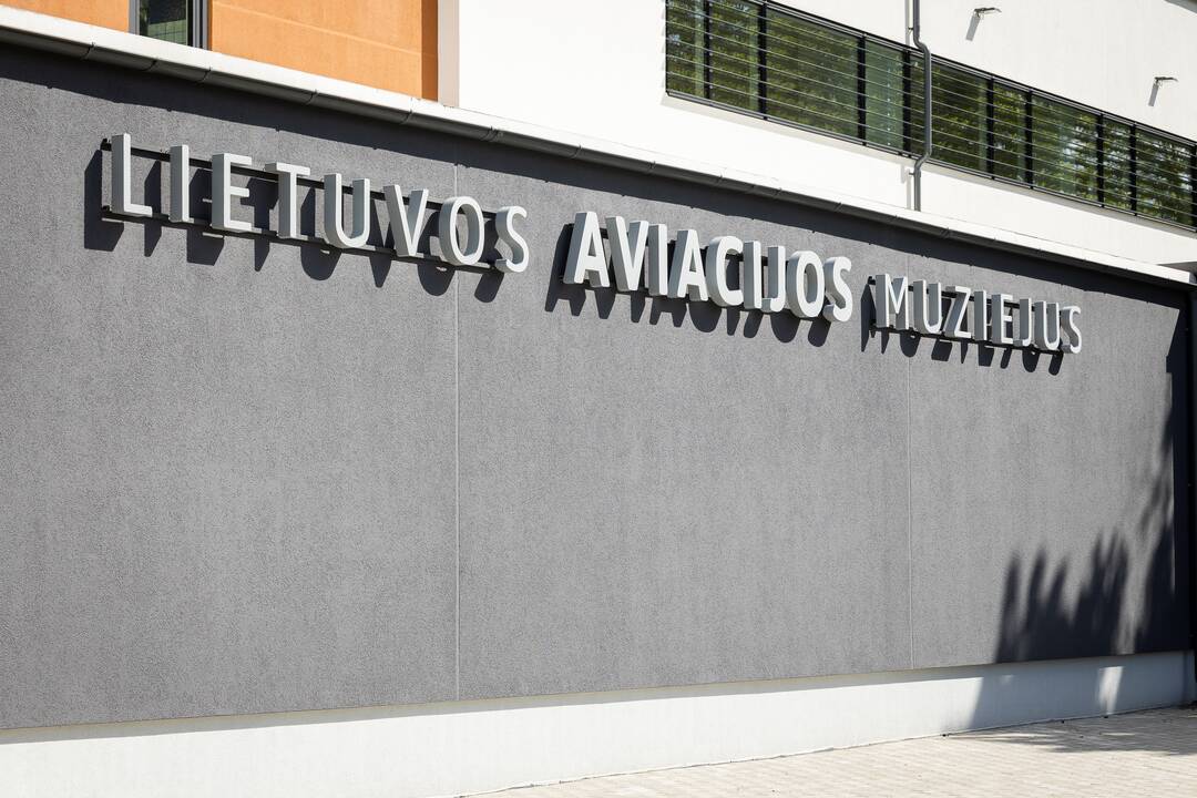 Aviacijos muziejuje savanoriai dalijosi patirtimi Ukrainoje