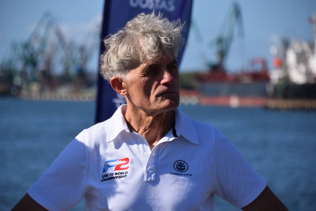 F2 vandens formulių paradas ir spaudos konferencija
