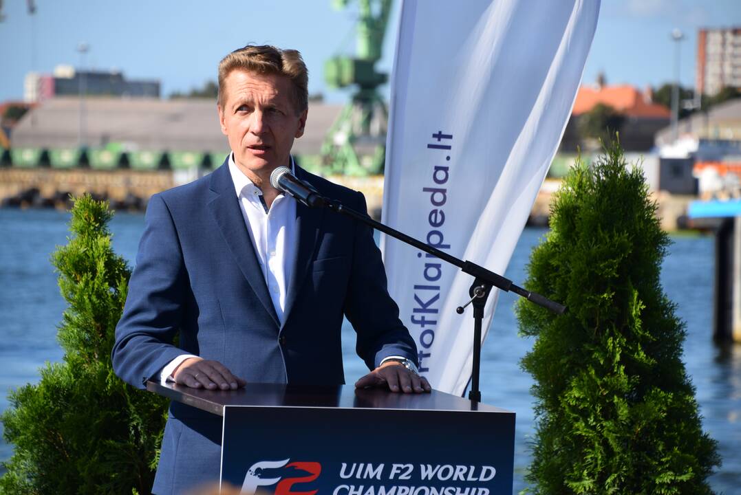 F2 vandens formulių paradas ir spaudos konferencija